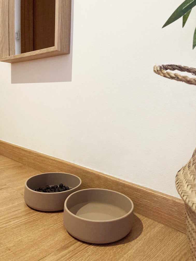 Napf Set Hunde Silikon in der Farbe greige